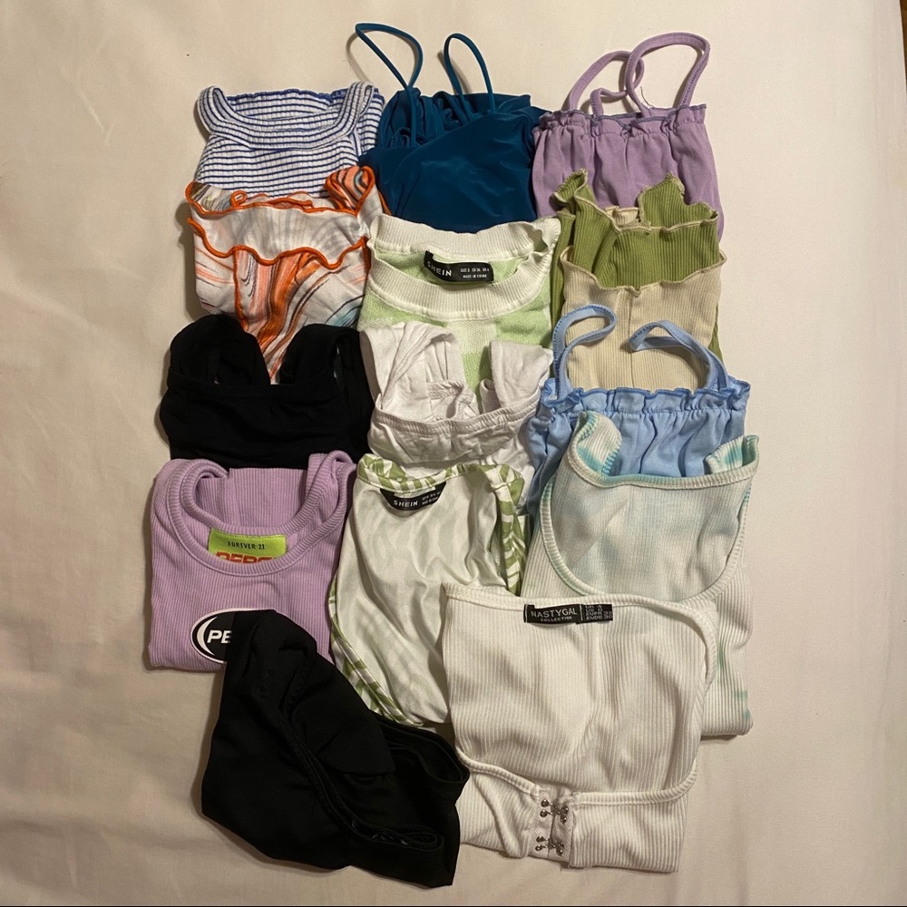 14 RANDOM CROP TOPS / TANK TOPS